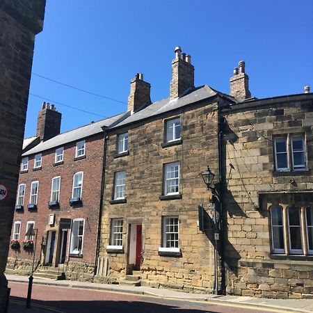 Castle Retreat - Luxury Apartment Opposite Alnwick Castle Kültér fotó
