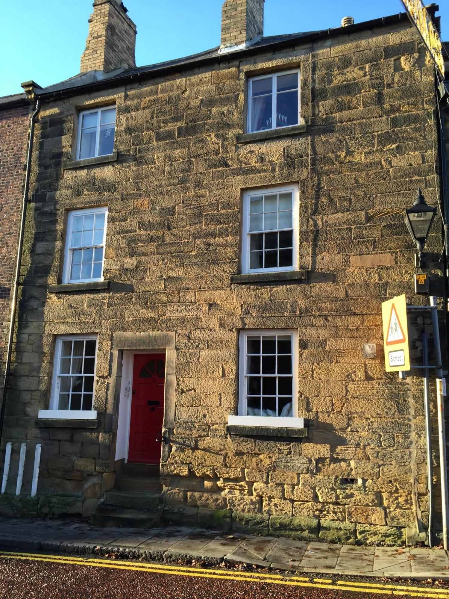 Castle Retreat - Luxury Apartment Opposite Alnwick Castle Kültér fotó